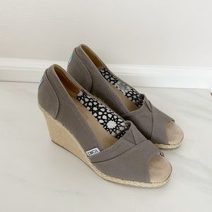 TOMS Taupe Open Toe Wedges